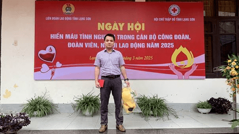 Đoàn viên Công đoàn cơ sở Văn phòng UBND tỉnh tham gia Chương trình “Ngày hội hiến máu tình nguyện"