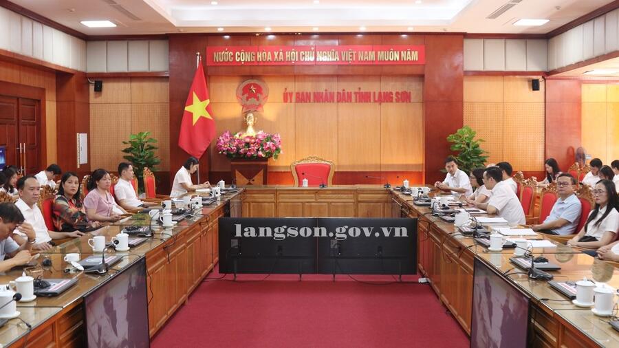 Đảng ủy Văn phòng UBND tỉnh tham gia nghiên cứu, học tập, quán triệt và triển khai thực hiện một số Nghị quyết, Chỉ thị của Bộ Chính trị
