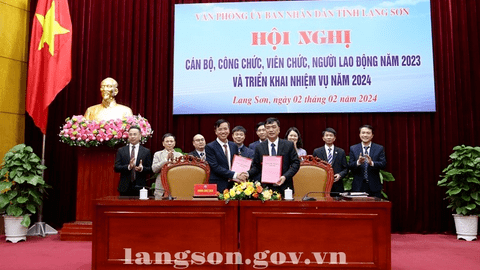 Văn phòng UBND tỉnh tổ chức Hội nghị cán bộ công chức, viên chức, người lao động năm 2023