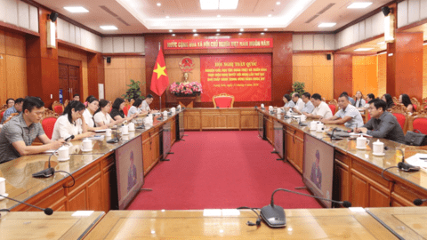 Đảng uỷ Văn phòng UBND tỉnh tham dự Hội nghị nghiên cứu, học tập, quán triệt và triển khai thực hiện Nghị quyết Hội nghị lần thứ hai Ban Chấp hành Trung ương Đảng khoá XIV