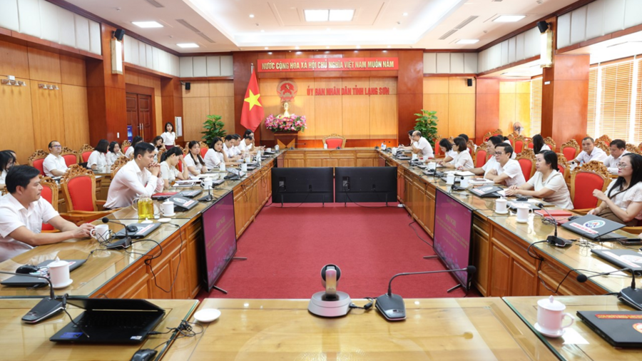 Đảng ủy Văn phòng UBND tỉnh tham gia nghiên cứu, học tập, quán triệt và triển khai thực hiện một số Nghị quyết, Chỉ thị của Bộ Chính trị